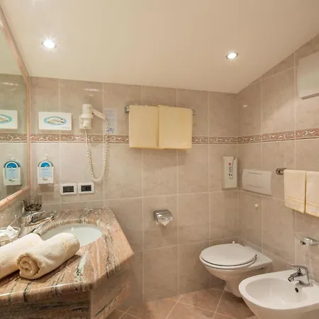 Maria Hotel 3*