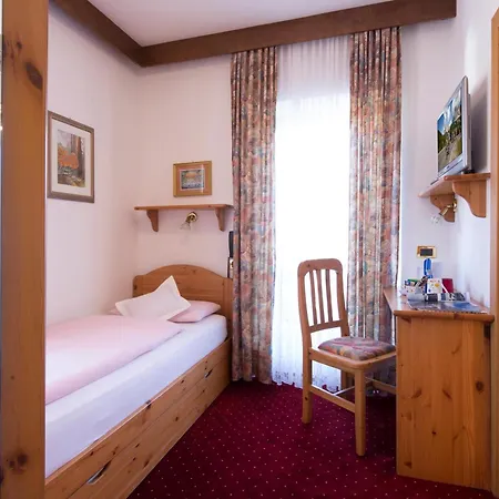 Maria Hotel 3*