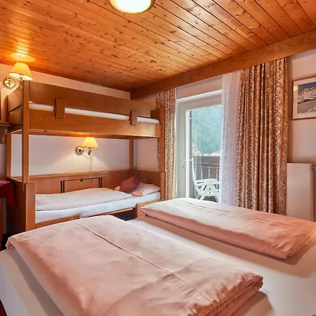 Maria Hotel